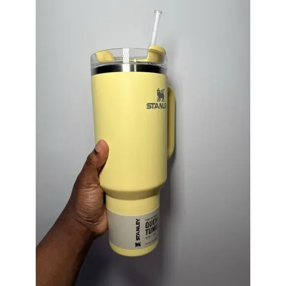 Stanley X Target Exclusive LEMONADE 40oz H2.O Quencher Tumbler BNWT - Picture 3 of 6